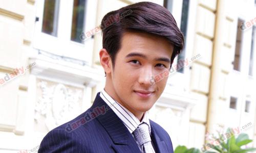 พระเอกหน้าเงิน “เจมส์ มาร์”