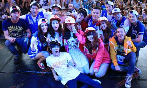 แก๊ง "ฮอร์โมน" เป็นปลื้ม แฟนๆ แห่ซื้อบัตรถล่มทลาย!