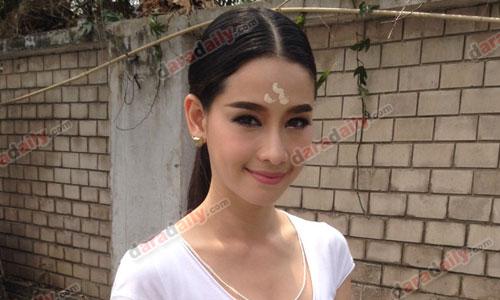 "โม อมีนา" เผยถ่ายแบบปฏิทินกระแสดีเกินคาด ยันเคลียร์ปัญหามือที่สามจบแล้ว