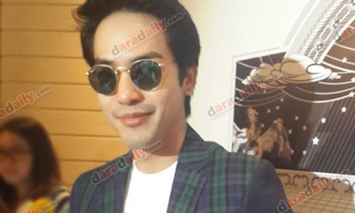 "ท็อป ณัฐเศรษฐ์" เคลียร์ข่าวกิ๊ก "เจนี่" ไม่จริง ยันไร้ปัญหาภรรยา บอกมีนอยด์คนเข้าใจผิด ย้ำไม่คิดมีลูกเพื่อกลบข่าว 