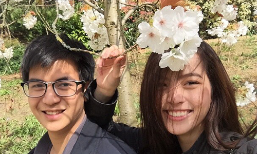 เปิดภาพสุดหวาน "ณิชา" บินเยี่ยม "ไอติม" ที่อังกฤษ