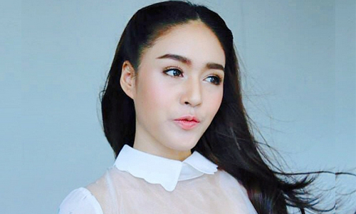 สวยไม่แพ้กัน! "นิต้า" พี่สาว "Miss Universe Thailand 2015"