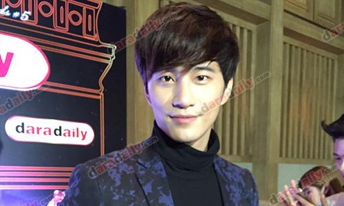 "บี้" เคลียร์ดราม่าลบแท็ก "แตงโม" ออก ปาดเหงื่อ! งานแต่งเกินงบเกือบถึง 5 ล้าน