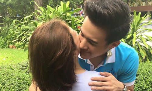 "เจมส์ มาร์” ยิ้มออกแม่บินมาหาจากฮ่องกง เตรียมฟิน! มีโปรเจ็คท์คู่ "คิม" เร็วๆ นี้ 