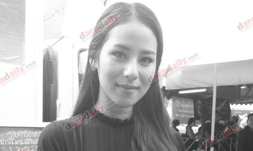 “แนน” ตื้นตันคนไทยรวมใจส่งเสด็จ ร่วมทำดีแจกข้าว-ยาหม่องให้ปชช.