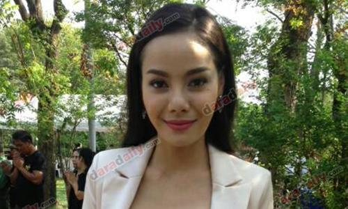 “หยก” พลิกบทบาทในละครเรื่องใหม่ รับไหว้พระที่ฮ่องกงขอเจอความรักที่ดี