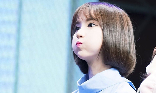เมื่อ "Eunha" วง "G-Friend" พยายามทำหน้าให้ดูน่าเกลียดแต่ยังน่ารักและแฟนคลับหลงมาก