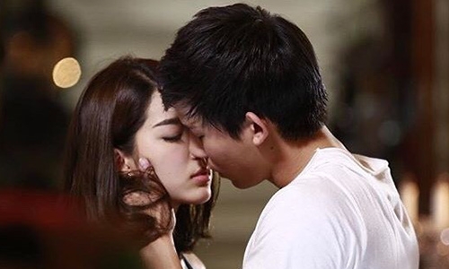 ส่งท้ายตอนจบ “ชีวิตเพื่อฆ่า หัวใจเพื่อเธอ” เอาใจแฟนๆ “เจษ-โม” เสิร์ฟ 10 ภาพเคมีลงตัว