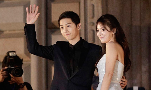 อกหักทั้งประเทศ! Song Joong Ki ประกาศวิวาห์ Song Hye Kyo แบบฟ้าแลบ