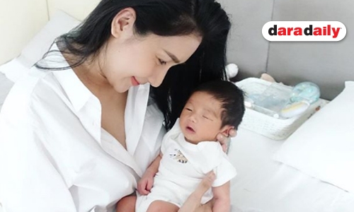 น่ารักเวอร์! “เนย” อวดโฉม “น้องอคิณ” อายุครบ 24 วัน