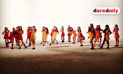 ส่องความตะมุตะมิสาวๆ "BNK48" ขณะถ่ายทำเล่นเอ็มวีเพลงใหม่