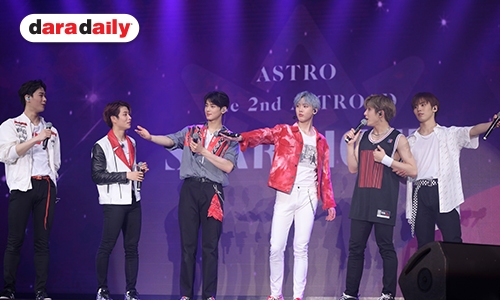 ASTRO จัดเต็มเกือบ 3  ชม. กับคอนเสิร์ตแรกในเมืองไทยทวีคูณความน่ารัก 