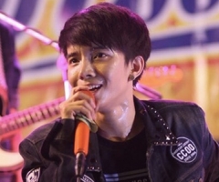 “กล้วย ศิริรัตน์” นักร้องทอมหนึ่งเดียวแห่ง “อาร์สยาม" เสน่ห์แรงไม่แพ้ศิลปินเกาหลี  
