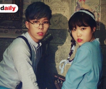 AKMU พูดถึงคัมแบ็คใหม่ ท่ามกลางปัญหารุมเร้าของ YG